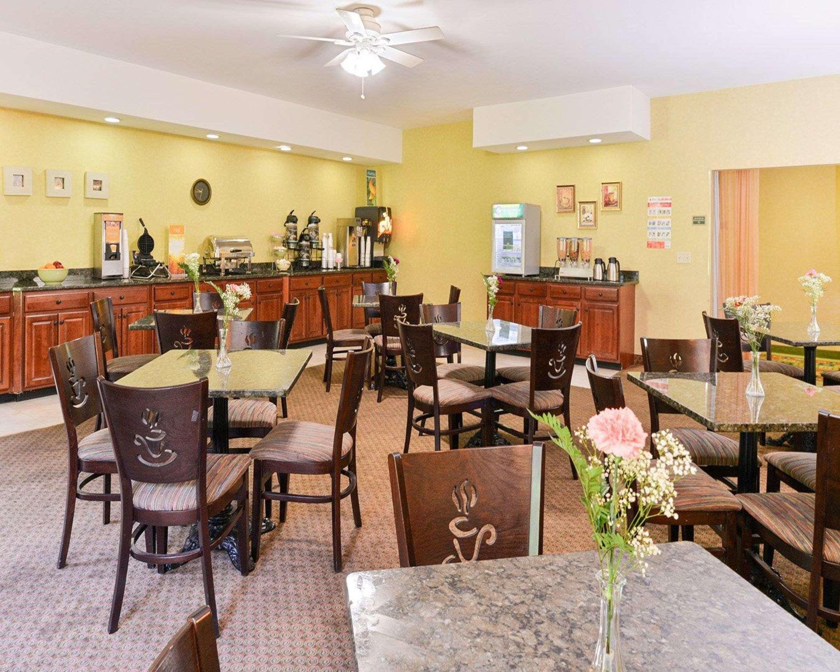 Quality Suites Stratford Kültér fotó